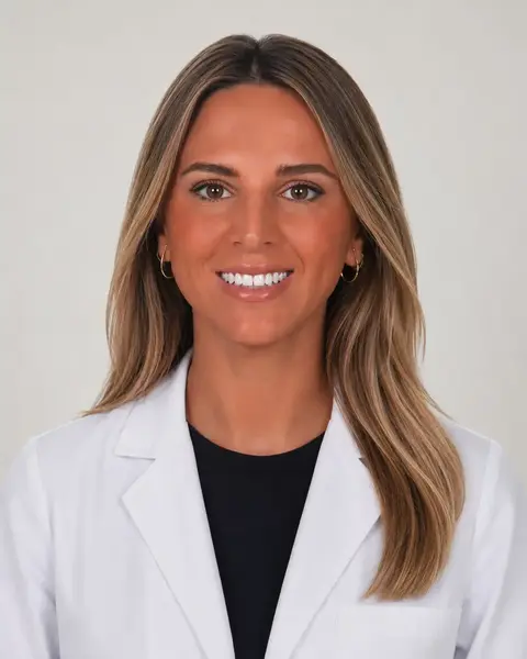 Dra. Claudia Corés
